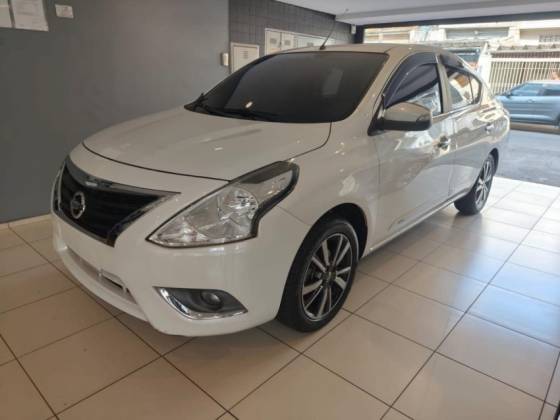 NISSAN VERSA 1.6 16V FLEXSTART SL 4P XTRONIC NISSAN VERSA 1.6 16V FLEXSTART SL 4P XTRONIC
